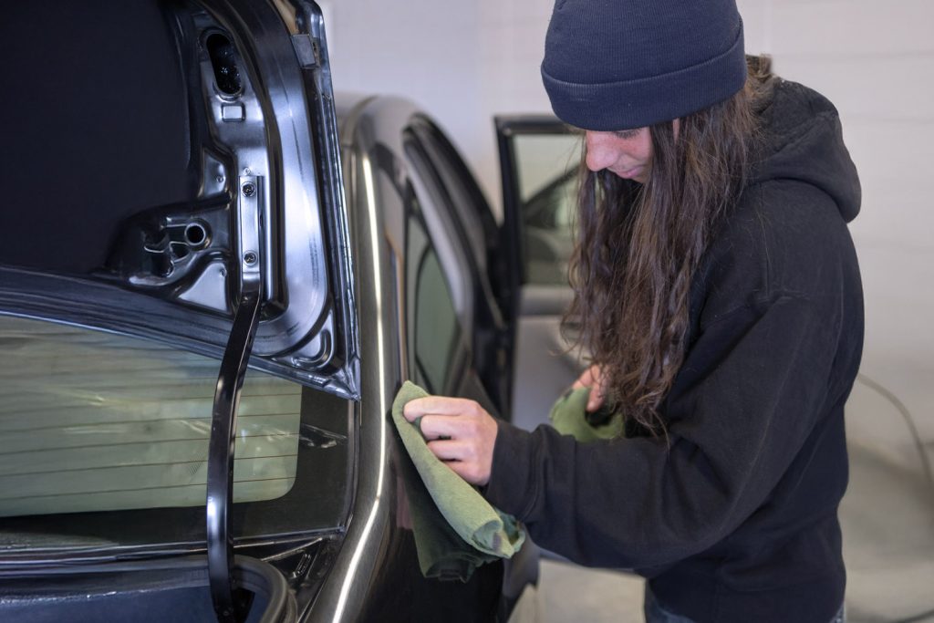 Entreprise du centre de formation en entreprise et récupération (CFER) des Navigateurs - Lave-auto sans eau