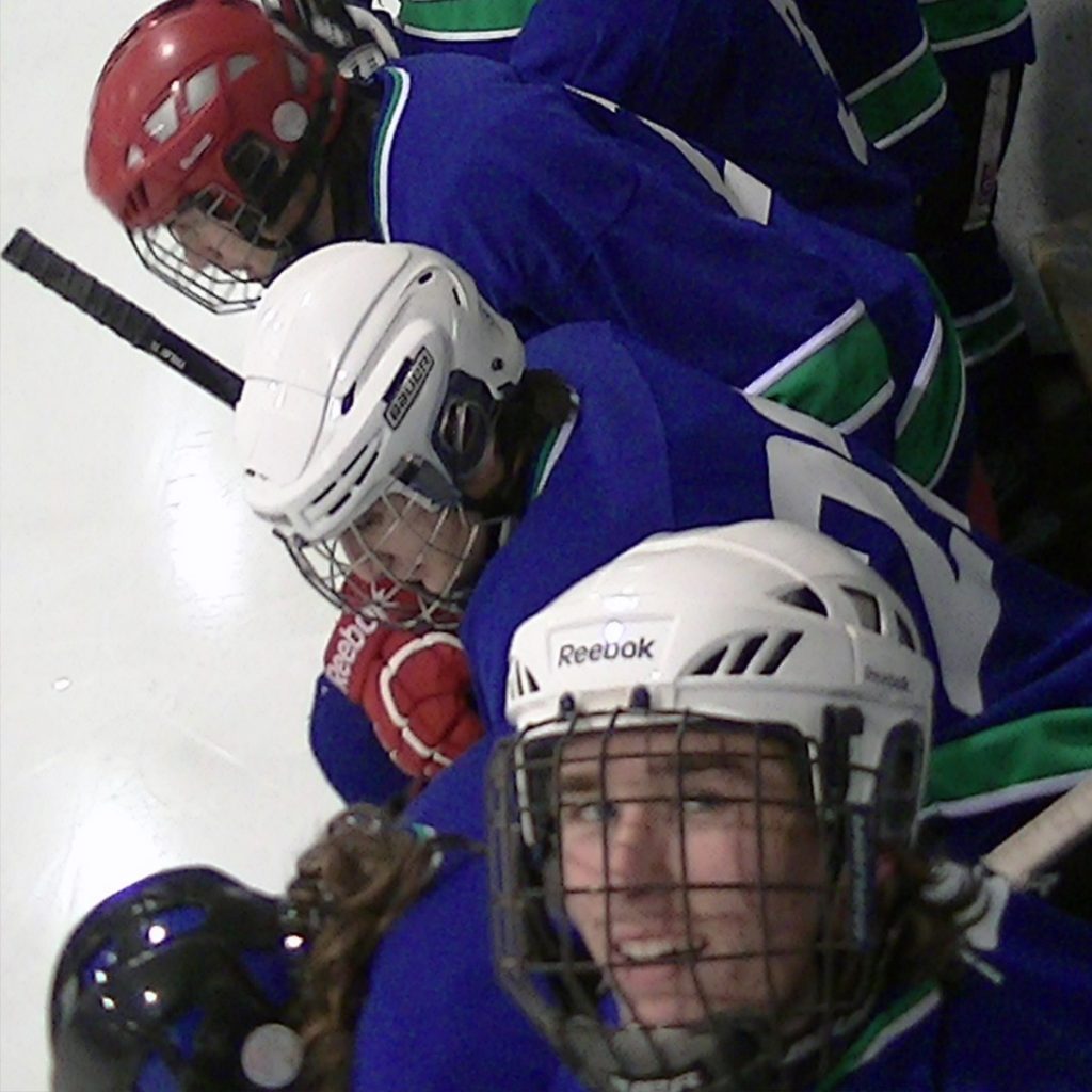 Vie scolaire du centre de formation en entreprise et récupération (CFER) des Navigateurs - Hockey Amiral